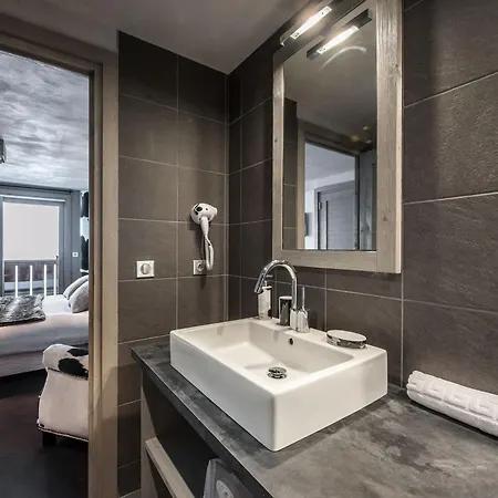 Grand Raffine Et Design A Courchevel, 5 Chambres, 10 Pers., Proche Remontees Mecaniques - Fr-1-563-14 Apartment Courchevel