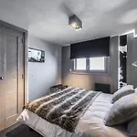 Apartment Abondance : Grand Raffine A Avec Parking Et Wifi - Fr-1-563-14